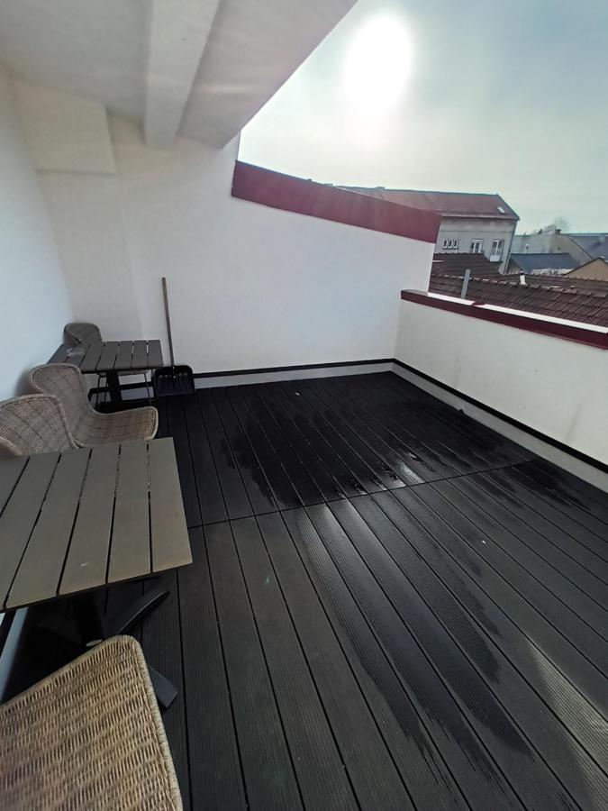 Old Town Studio Apartments Бая-Маре Экстерьер фото