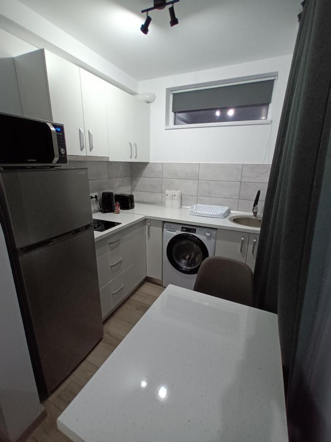 Old Town Studio Apartments Бая-Маре Экстерьер фото