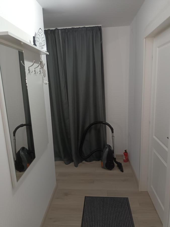 Old Town Studio Apartments Бая-Маре Экстерьер фото