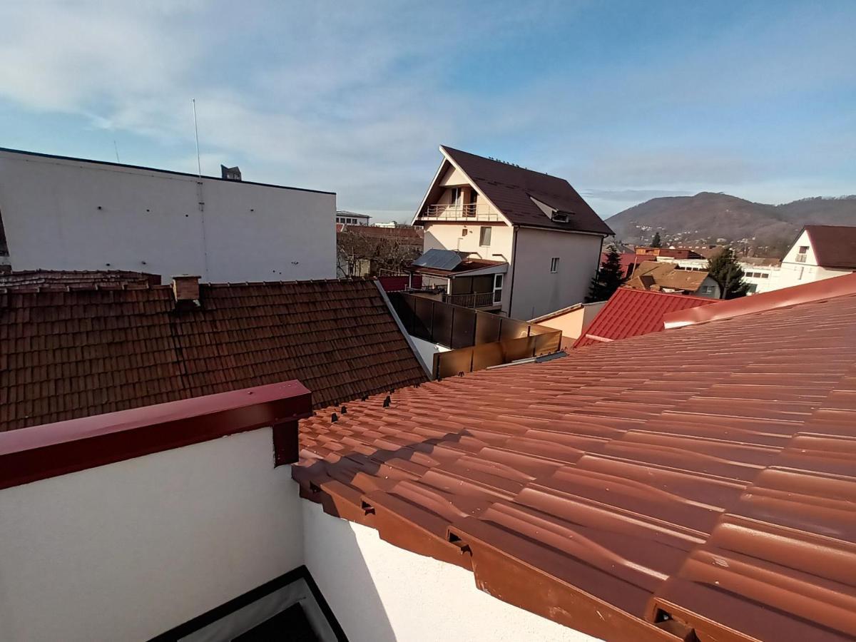 Old Town Studio Apartments Бая-Маре Экстерьер фото