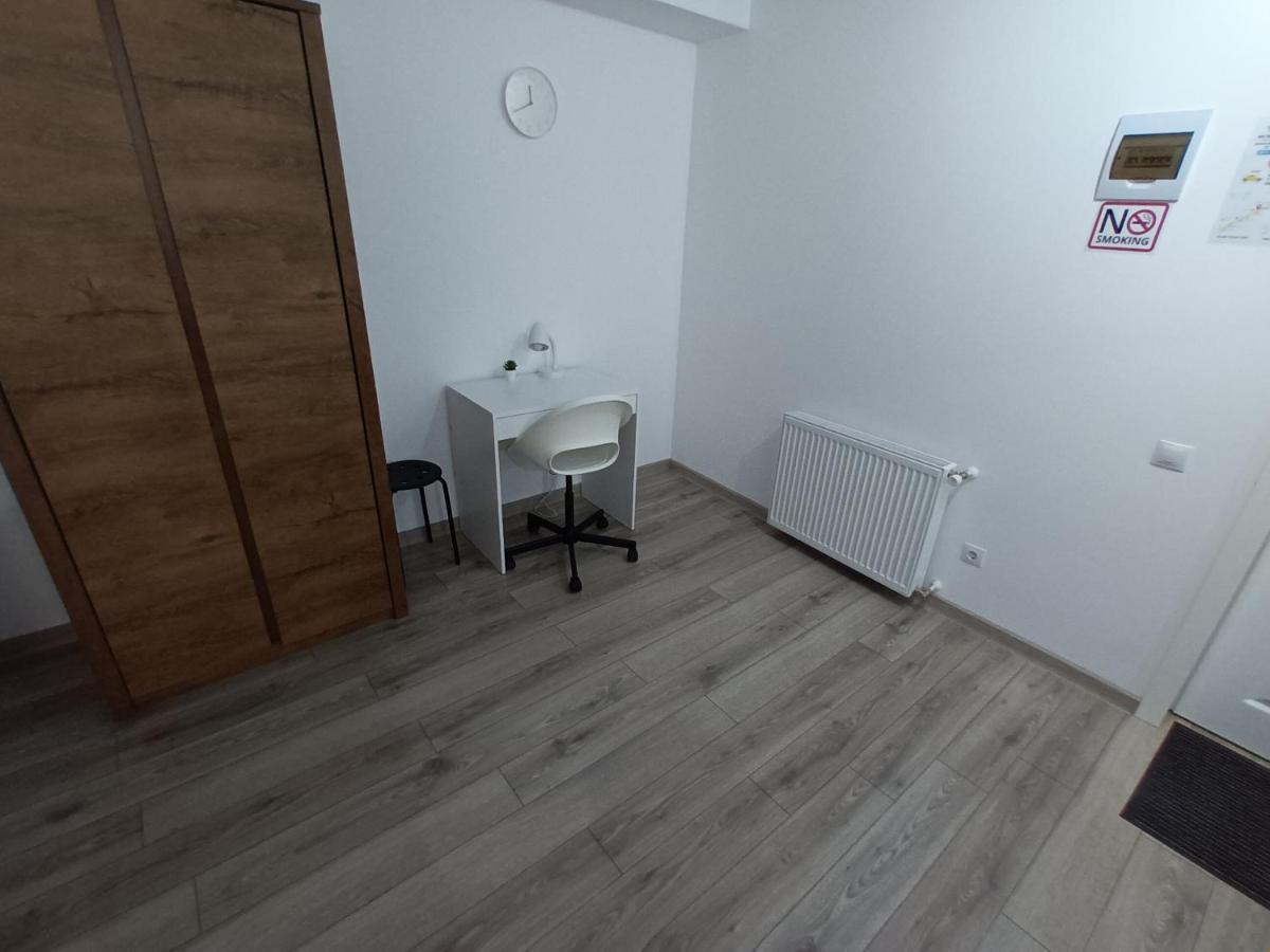 Old Town Studio Apartments Бая-Маре Экстерьер фото